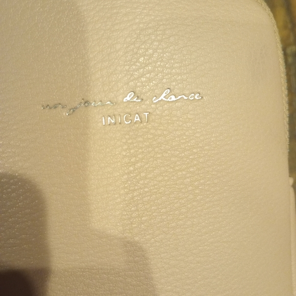 Crossbody - Picture 3 of 5